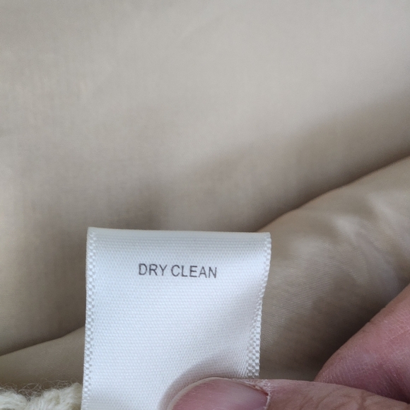 Eyeshadow Brand Womens Cream Faux Fur With Knit Back Sweater Vest Size M - Picture 7 of 7